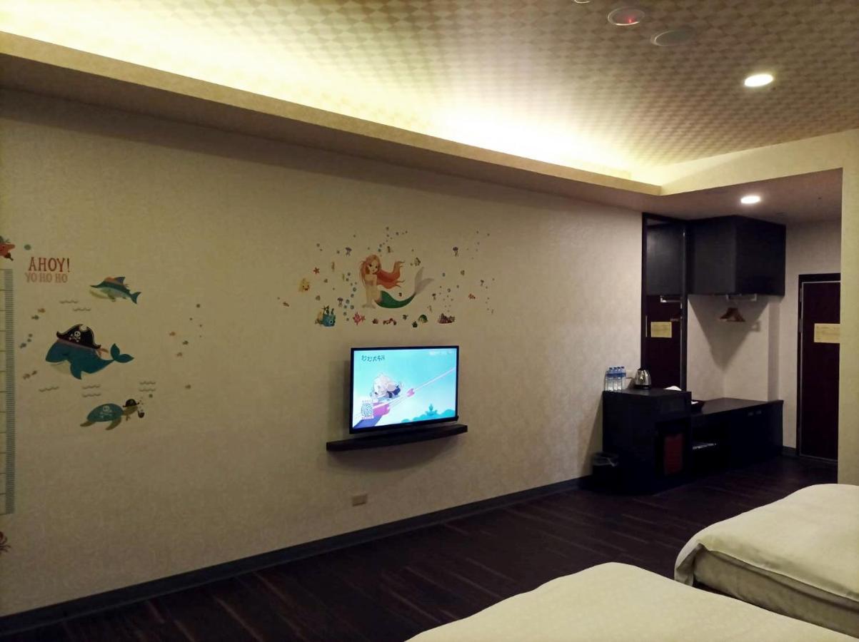 Crystal Hotel Пулі Екстер'єр фото