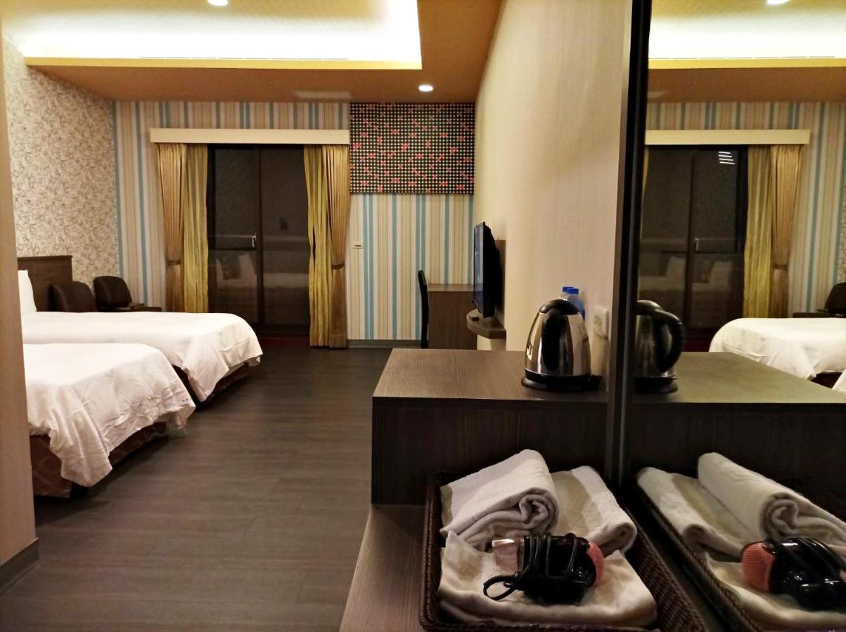 Crystal Hotel Пулі Екстер'єр фото
