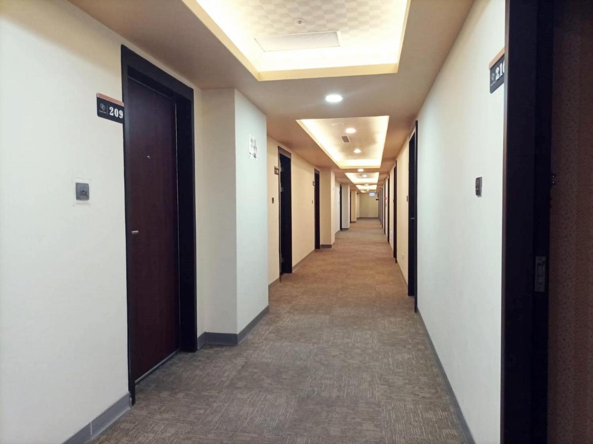 Crystal Hotel Пулі Екстер'єр фото