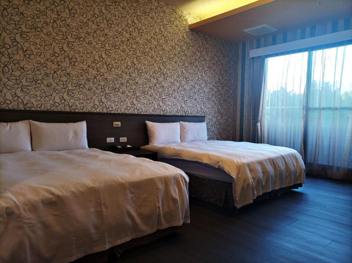 Crystal Hotel Пулі Екстер'єр фото