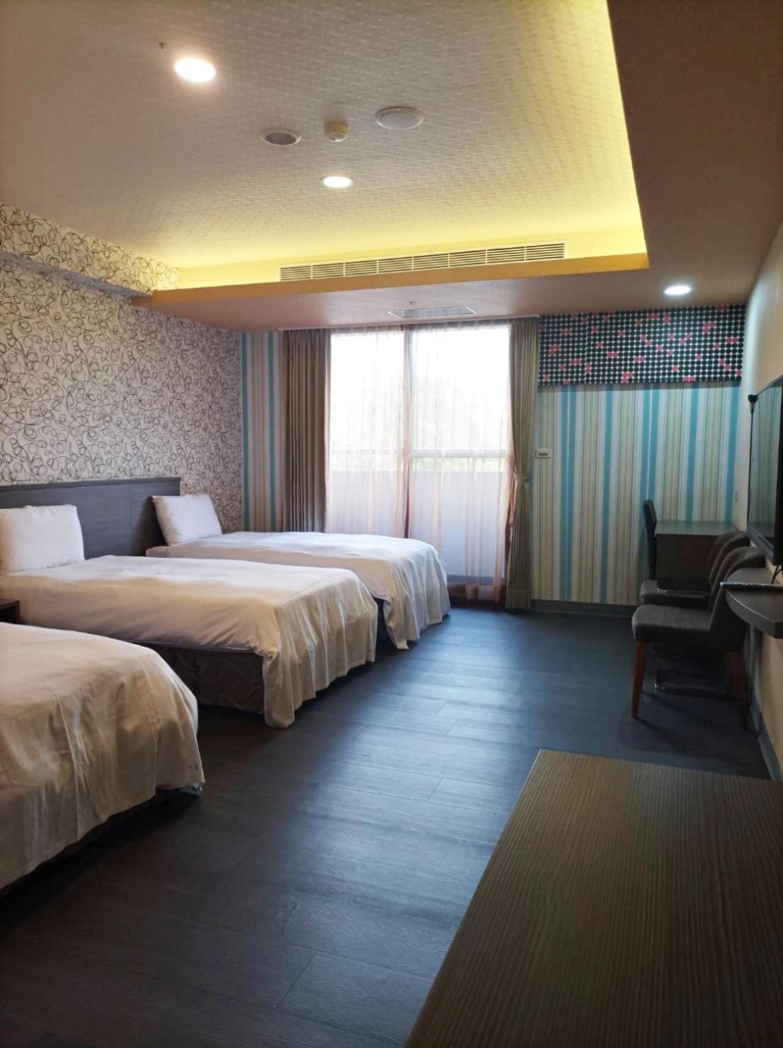 Crystal Hotel Пулі Екстер'єр фото
