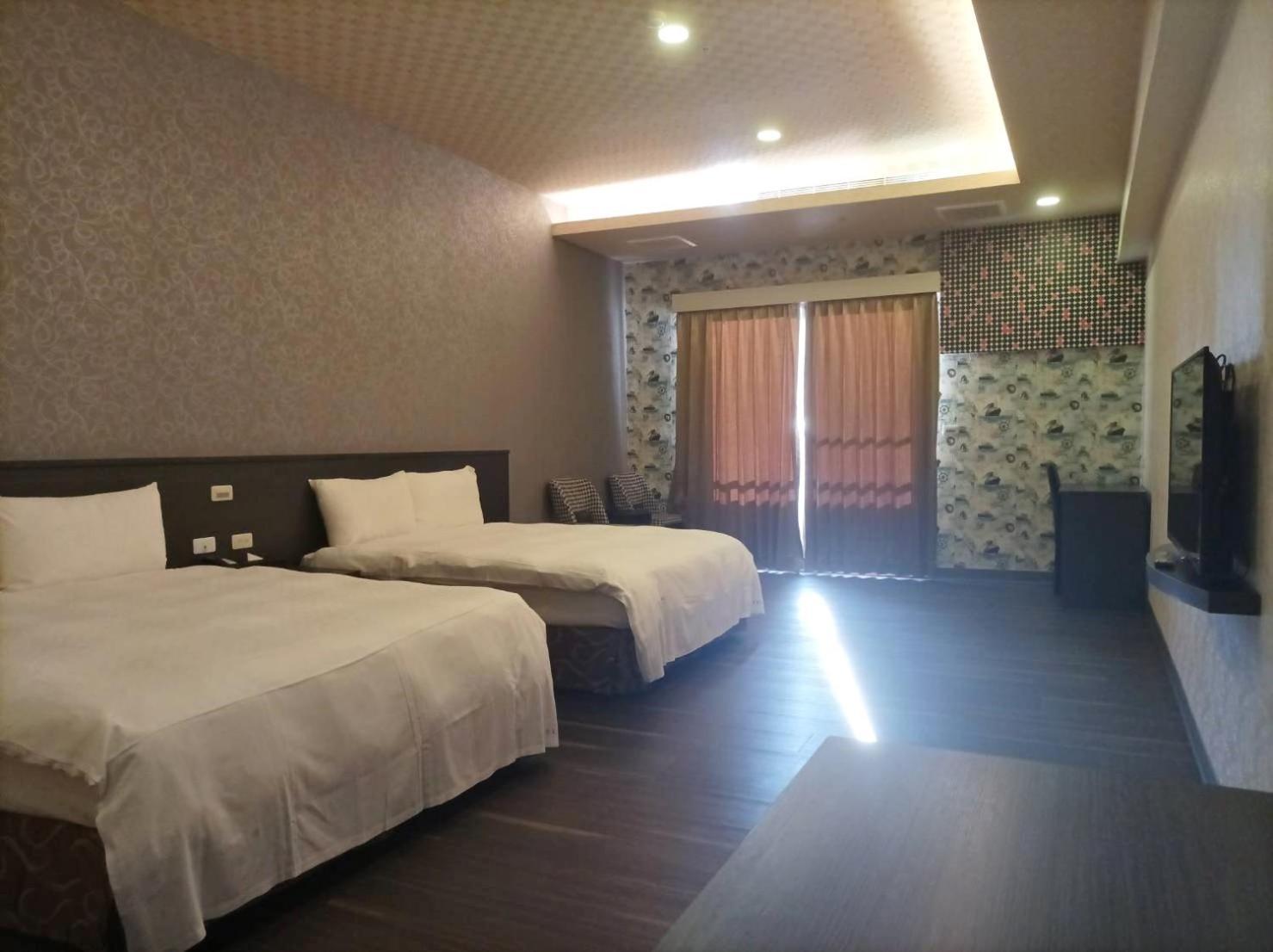 Crystal Hotel Пулі Екстер'єр фото