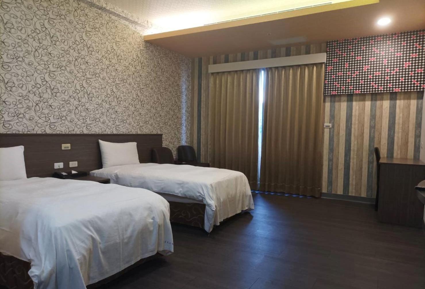 Crystal Hotel Пулі Екстер'єр фото