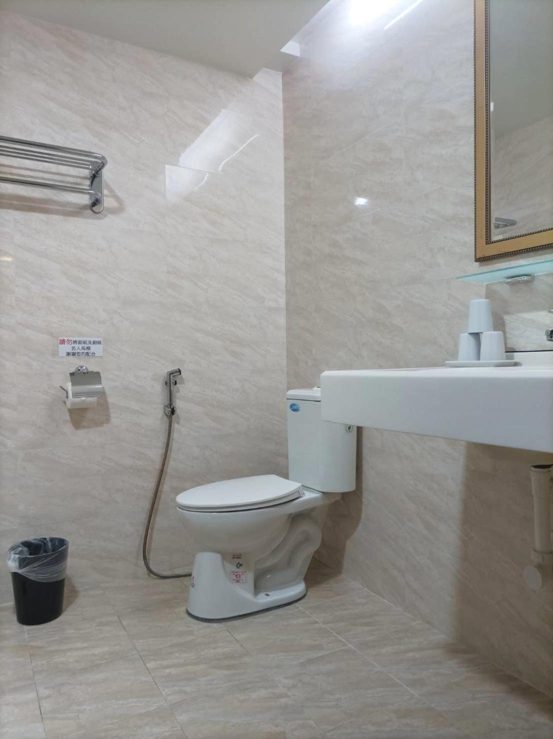 Crystal Hotel Пулі Екстер'єр фото